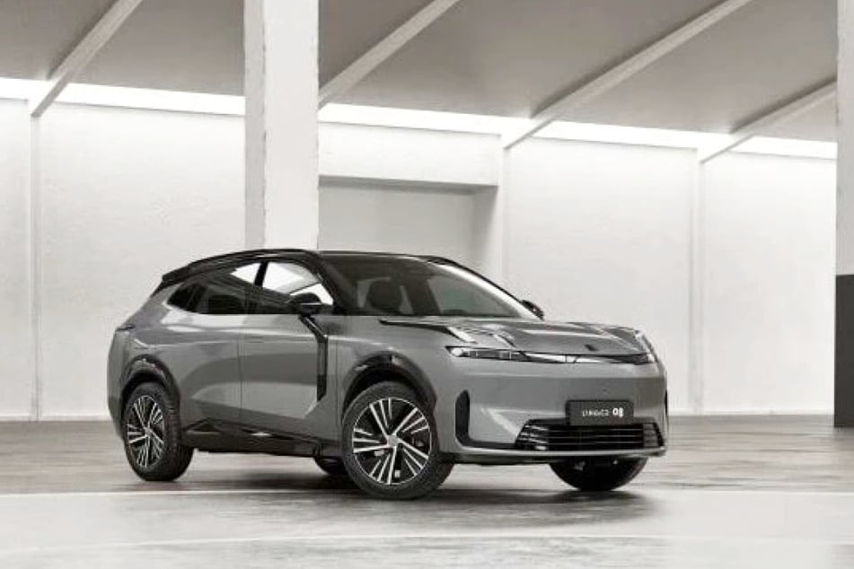 Der Lynk &amp; Co 08 Core überzeugt durch starke Serienausstattung, über 1.000 km kombinierte Reichweite und modernem Design.