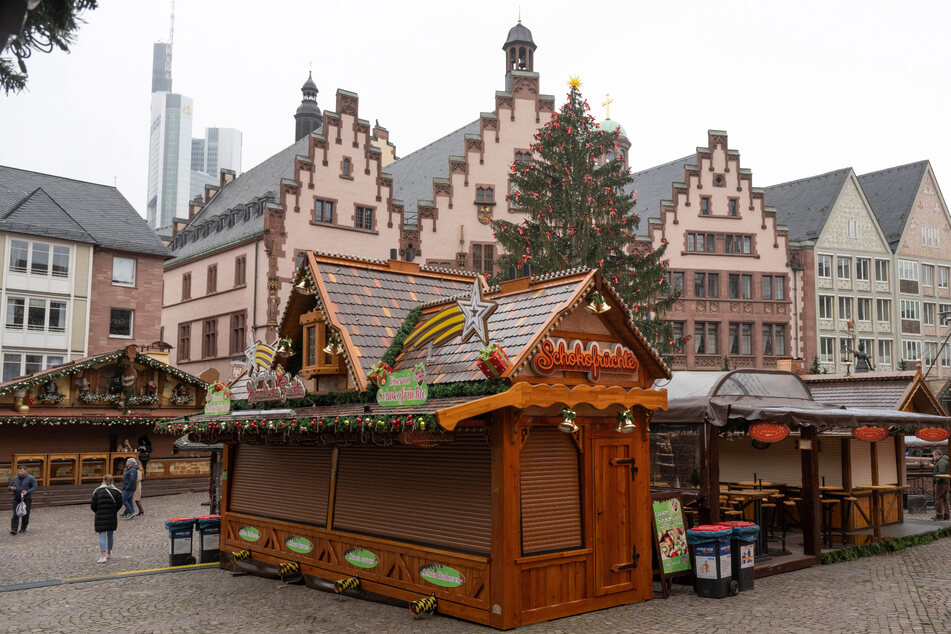 Am Montag öffnet der Frankfurter Weihnachtsmarkt rund um den Römerberg wieder seine Pforten.