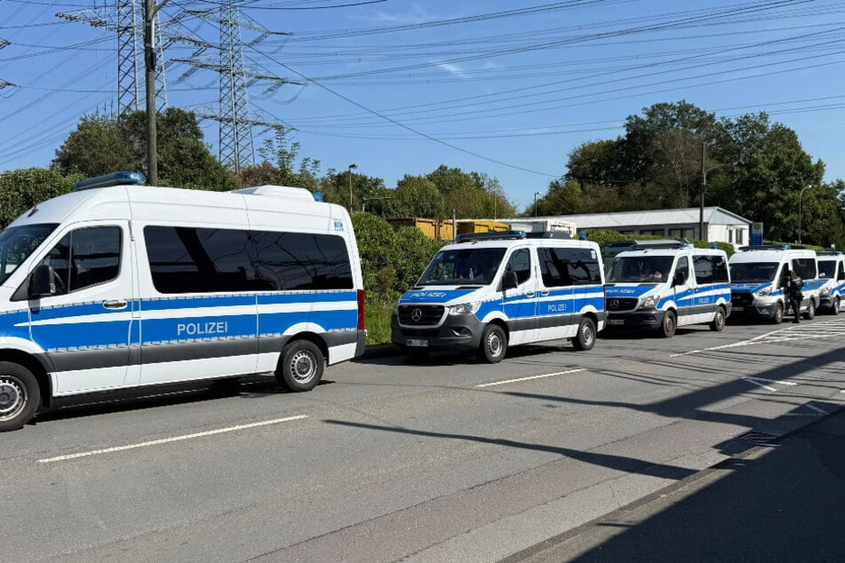 Die Polizei ist derzeit mit einem Großaufgebot vor Ort. Kann Daniel V. nach etlichen Tagen Flucht nun festgenommen werden?