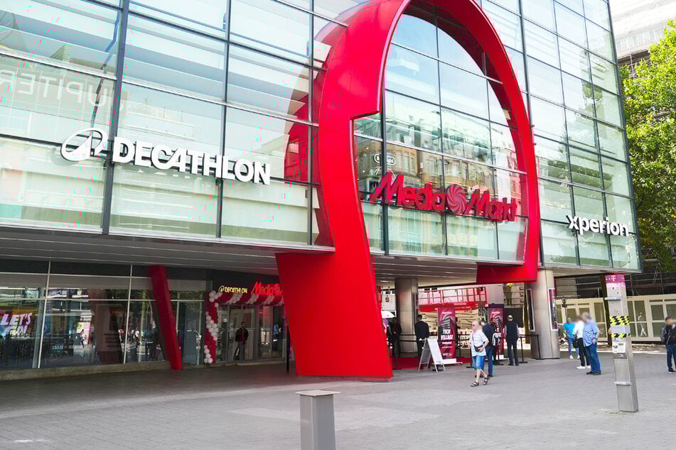 MediaMarkt Tech Village Hamburg auf der Mönckebergstraße 1.