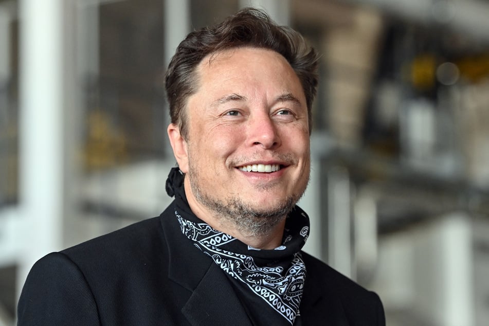 Elon Musk (50) ist derzeit der mit Abstand reichste Mann der Welt - nun möchte er auch ein wenig Steuern auf sein Vermögen zahlen.