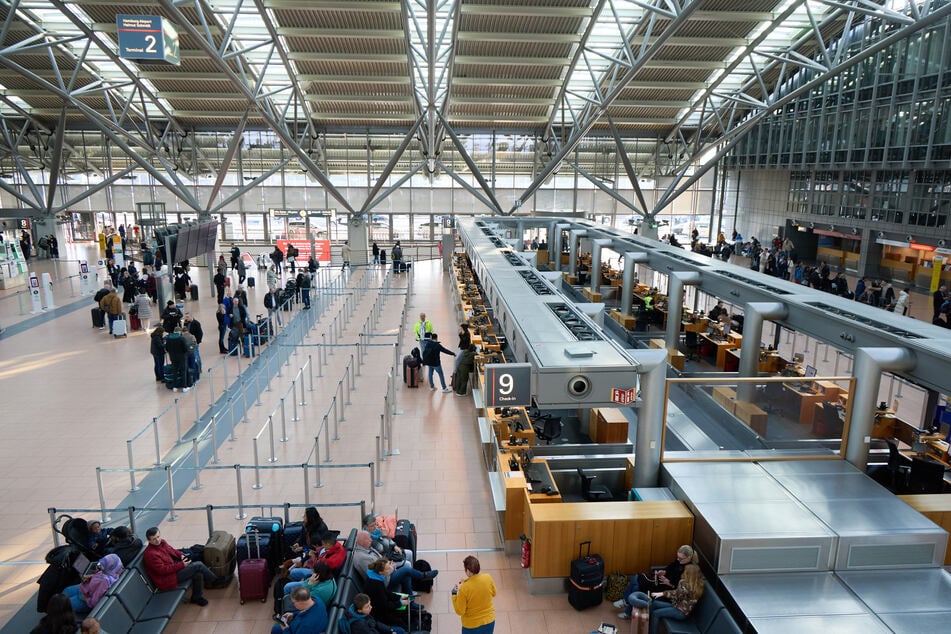 Am Hamburger Flughafen wurde der Betrieb bereits am Sonntag größtenteils bestreikt.