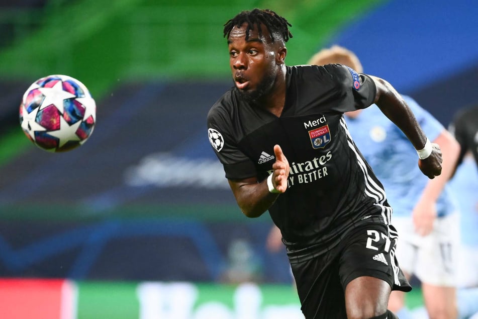 Maxwel Cornet (24) ist in der zurückliegenden Transferperiode von Olympique Lyon zum FC Burnley in die Premier League gewechselt. Auch die Hertha soll an dem Flügelflitzer interessiert gewesen sein.