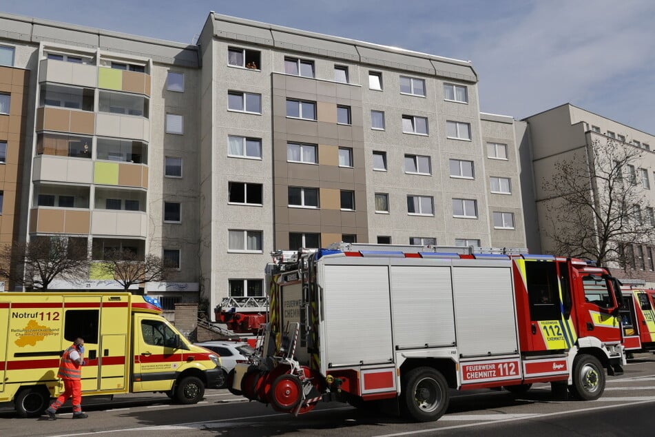 In der Augustusburger Straße kam es am Freitag zu einem Feuerwehreinsatz.