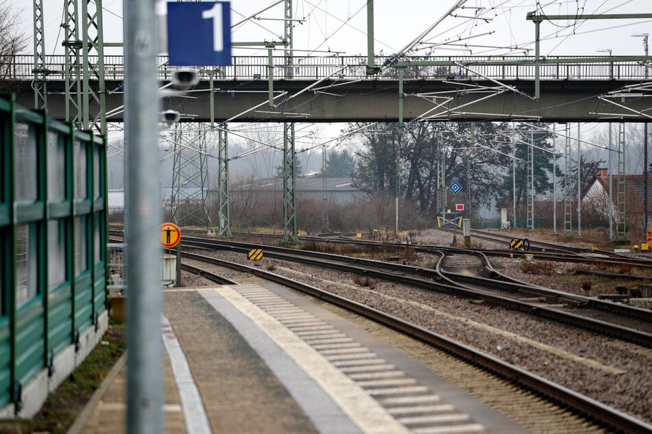 Der Bahnhof von Landstuhl: Auf der Fahrt nach Homburg hatte es die tödliche Auseinandersetzung gegeben.