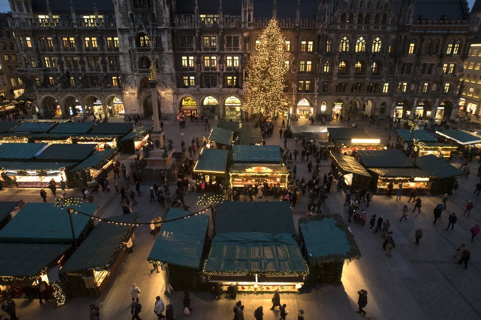 Der Christkindlmarkt rund um den Marienplatz in München. Auch die Landeshauptstadt setzt auf ein neues Sicherheitskonzept. (Archiv)