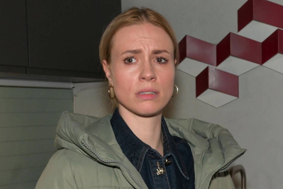 Zoe hat Angst, dass Carlos durch seinen Alleingang alles zerstört.