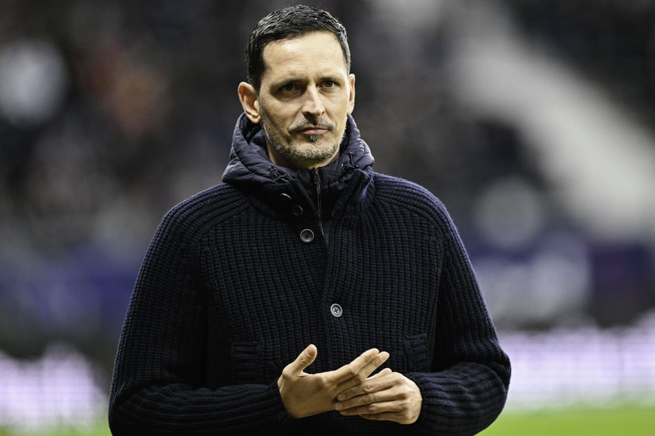 Eintracht Frankfurts Trainer Dino Toppmöller (44) will Omar Marmoush am Dienstag gegen Freiburg in die Startelf stellen.