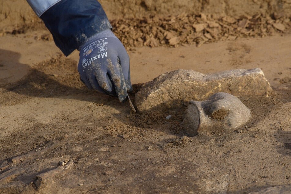 Auf dem Gelände des Chipherstellers Intel wurden 6000 Jahre alte Totenhäuser gefunden.