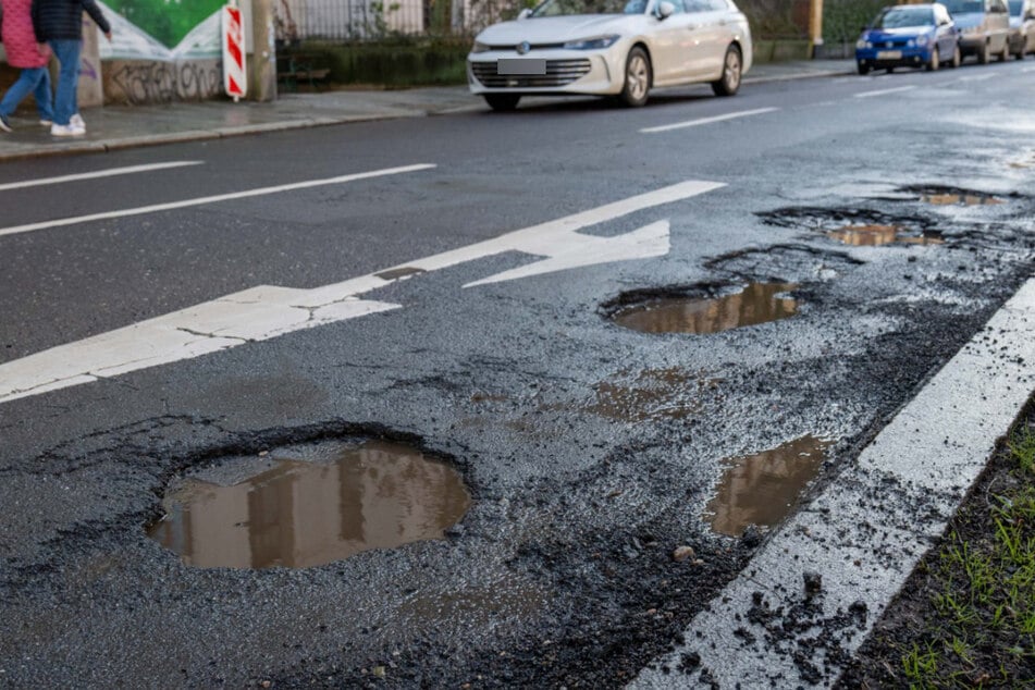Leipzig: Immer mehr Schlaglöcher durch harten Winter: Kann Leipzig alle Schäden beheben?