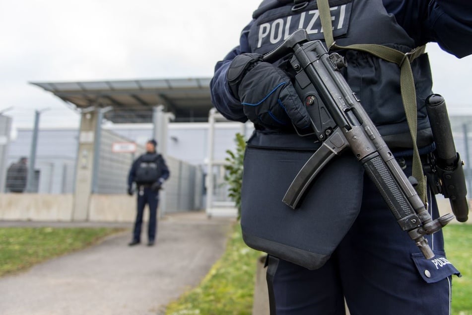 Justizpanne: NRW-Gericht lässt zu zehn Jahren verurteilten Straftäter frei