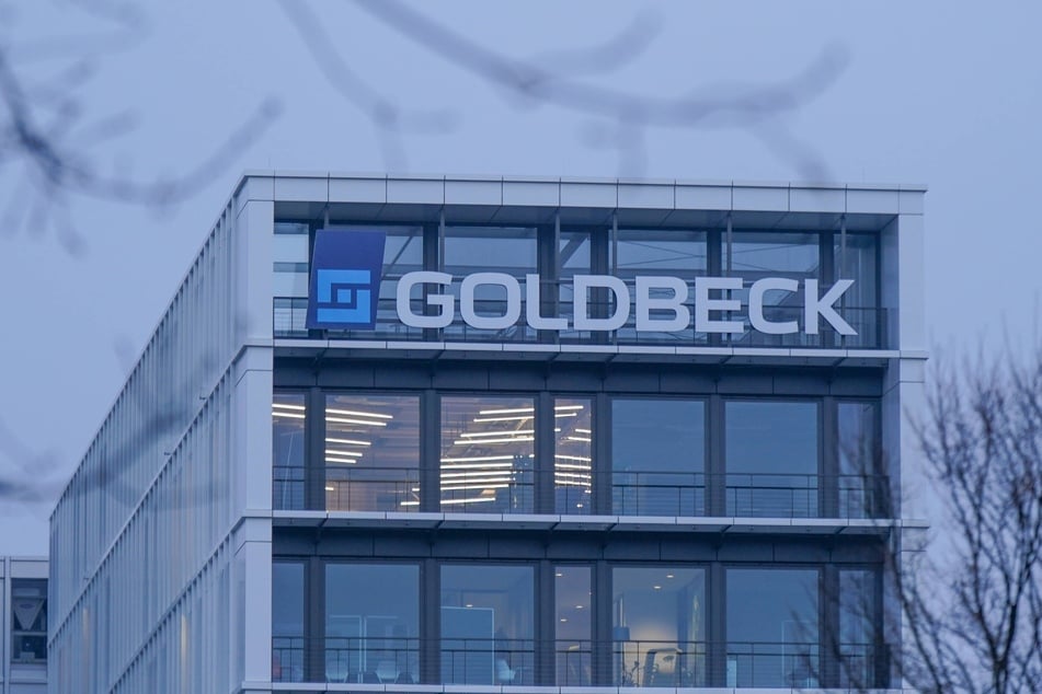 Der Bielefelder Baukonzern Goldbeck wurde offenbar von drei ehemaligen Mitarbeitern um Millionen betrogen.