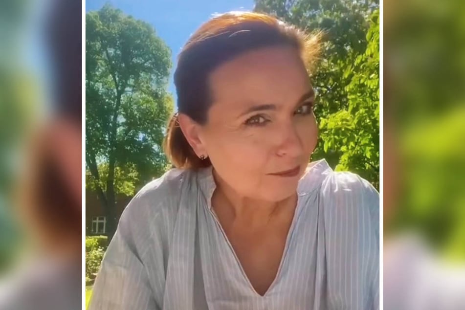 Ex-GZSZ-Star Nadine Hofmann (50) hat sich überraschend nach mehr als 25 Jahren der Öffentlichkeit präsentiert.