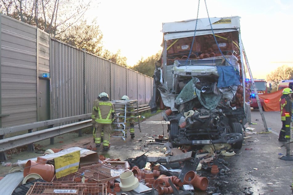 Am Donnerstag ist ein Lkw-Fahrer (†46) bei einem Unfall auf der A1 ums Leben gekommen.