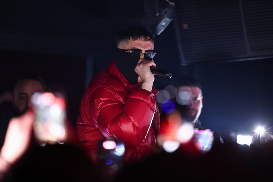 Rapper Haftbefehl (40) kann derzeit nicht auftreten.