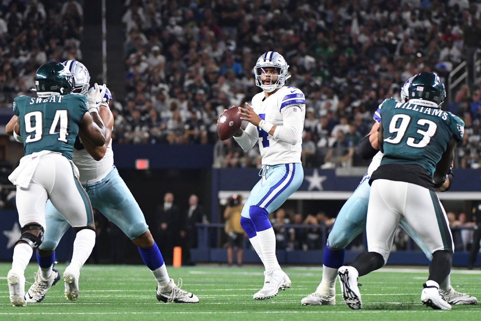 Dak Prescott threw three touchdowns in the Cowboys' Monday night win over the Eagles.