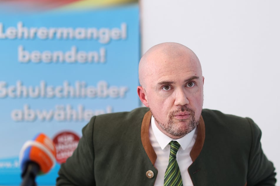 Hans-Thomas Tillschneider (44) wollte Landtags-Vizepräsident in Magdeburg werden - seine Kolleginnen und Kollegen stimmten jedoch klar gegen ihn.