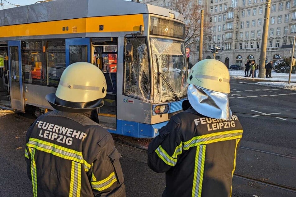 Die Tram wurde schwer beschädigt.