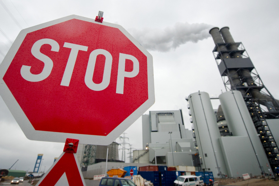 Stopp! Das Kohlekraftwerk Moorburg produziert bald zum letzten Mal Strom. (Archivbild)
