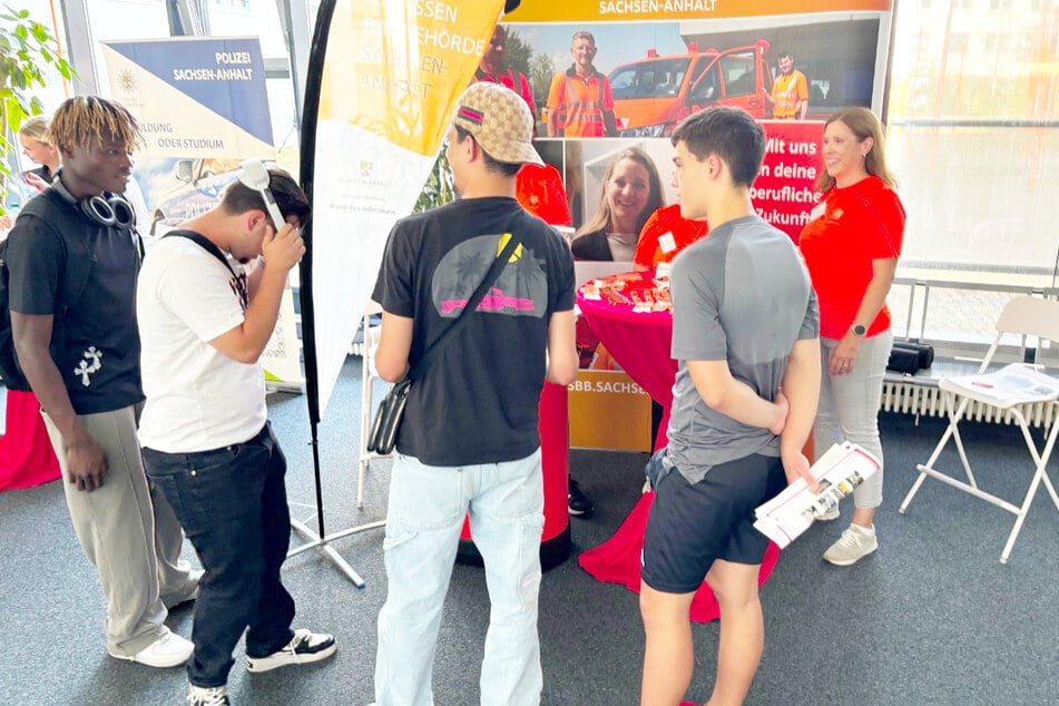 Zahlreiche Unternehmen zeigen Euch im BiZ, wo es beruflich langgehen kann.