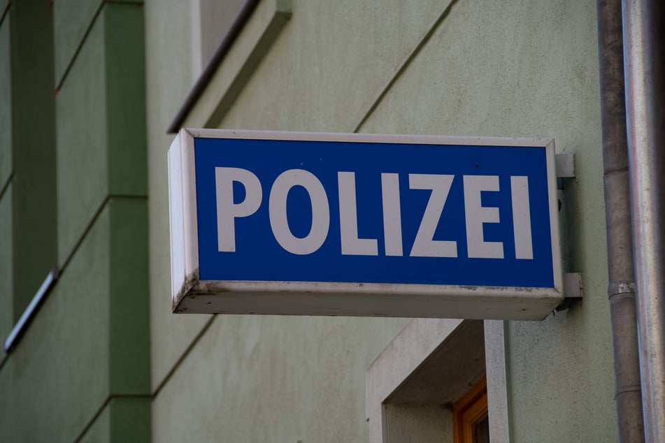 Ein 28-Jähriger betrat die Bornaer Polizeistation als Kläger - und verließ sie kurz darauf wieder mit einer eigenen Anzeige am Hals. (Symbolbild)