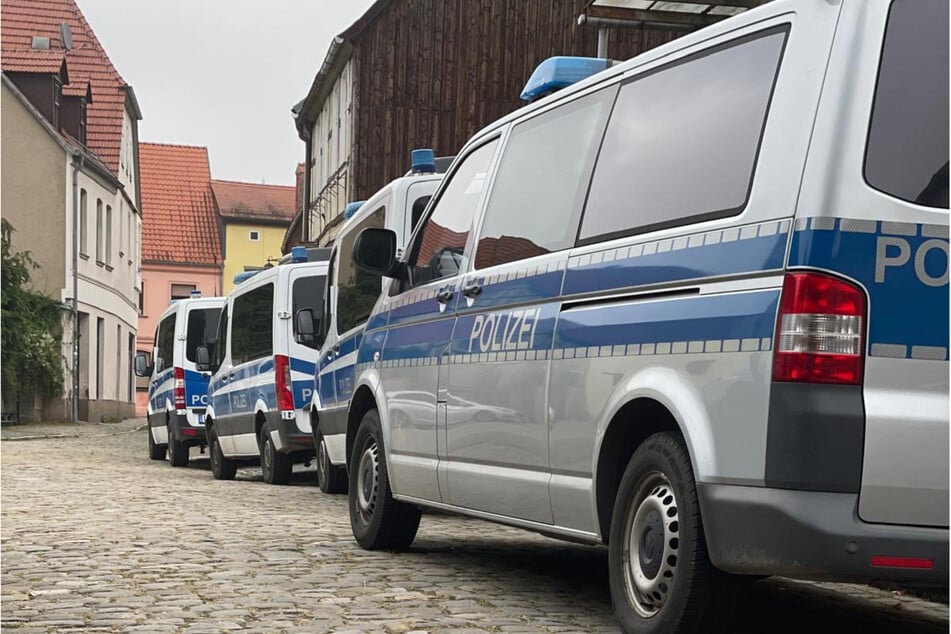 Dealer hopsgenommen: Polizei findet kiloweise Drogen