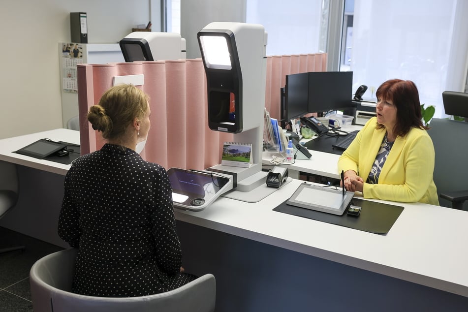 Von den neuen Amts-Automaten gibt's in der Landeshauptstadt gerade mal drei Stück.