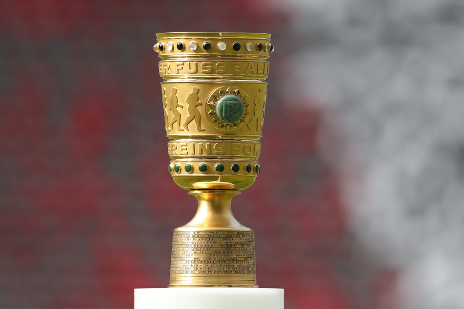 Die Pokaltrophäe des DFB-Pokals wird zum Finale am 23.05.2020 an das Sieger-Team überreicht.
