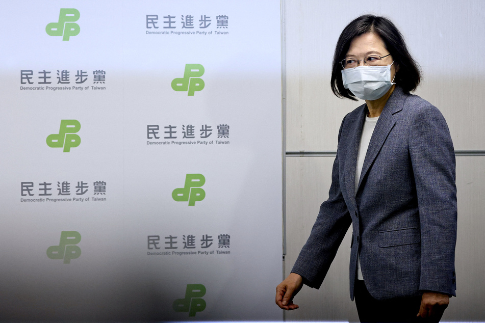 Taiwanese President Tsai Ing-wen enters a news conference on the day of local elections in Taipei on November 26, 2022.