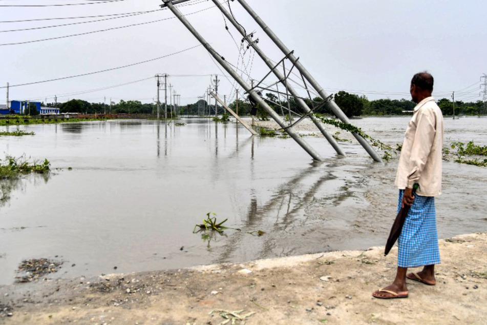 Monsun-Katastrophe in Indien: Mehr als 5000 Dörfer überflutet, Dutzende Tote