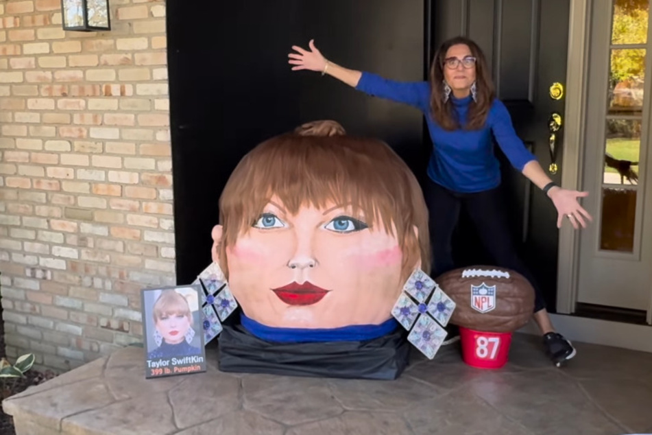 "Sexy Baby" oder "Monster on the Hill"? Jeanette Paras (68), Künstlerin aus Ohio (USA), kreierte ein riesiges Abbild von Sängerin Taylor Swift auf einem 180 Kilogramm schweren Kürbis.