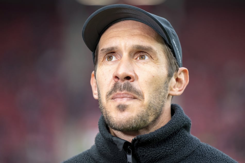 Freiburg-Trainer Julian Schuster (41) hat zu einer DKMS-Registrierungsaktion aufgerufen.