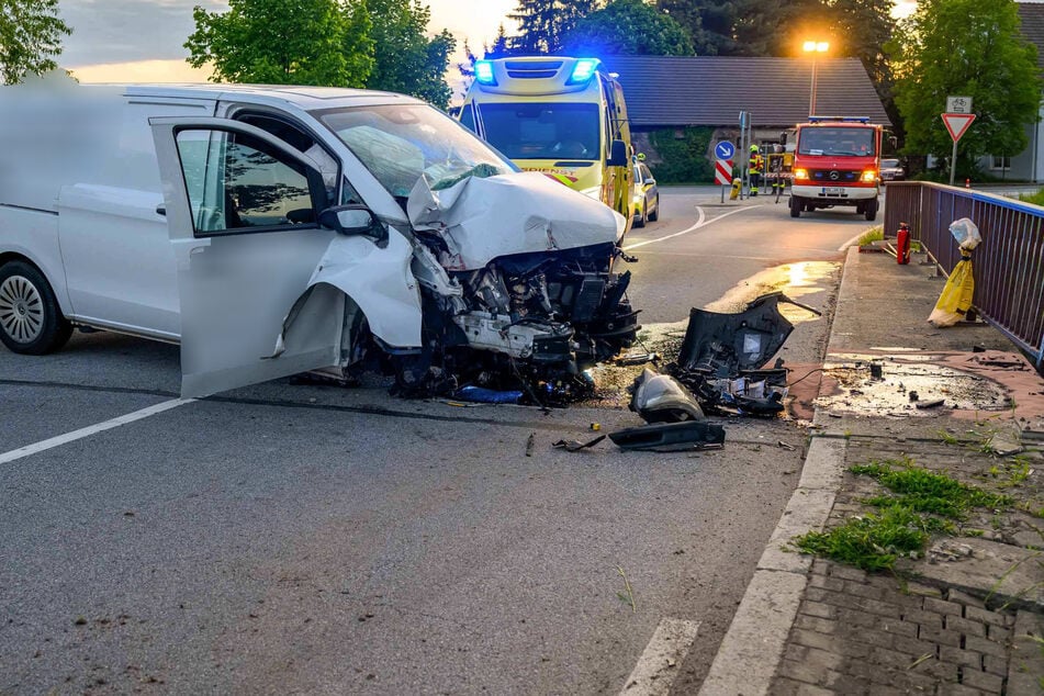 Der Sachschaden wird auf rund 30.000 Euro geschätzt.
