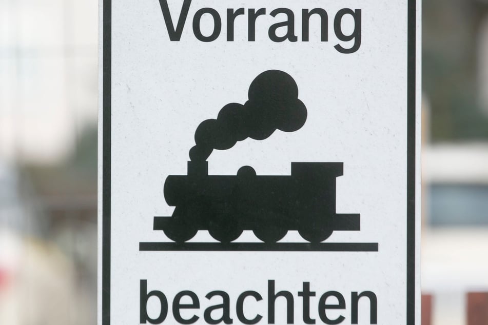 Vorfahrt haben auf der Weißeritztalbahn, der Lößnitzgrundbahn und der Traditionsbahn Radebeul in diesem Jahr wieder touristische Angebote. Über 130 Veranstaltungen stehen im "Kursbuch".