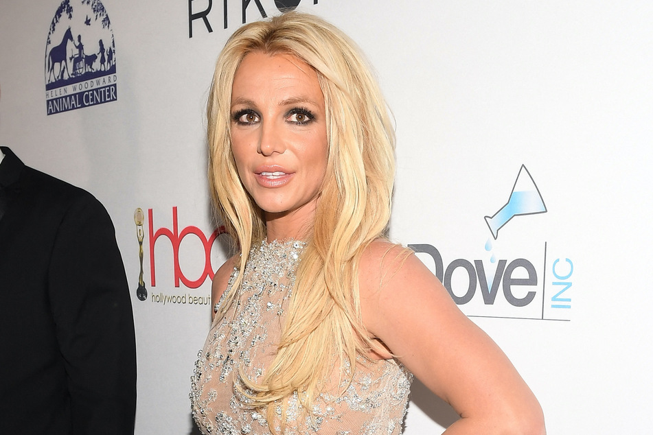 On Sunday, Britney Spears responded to a story that claimed the pop icon has been abusing drugs.
