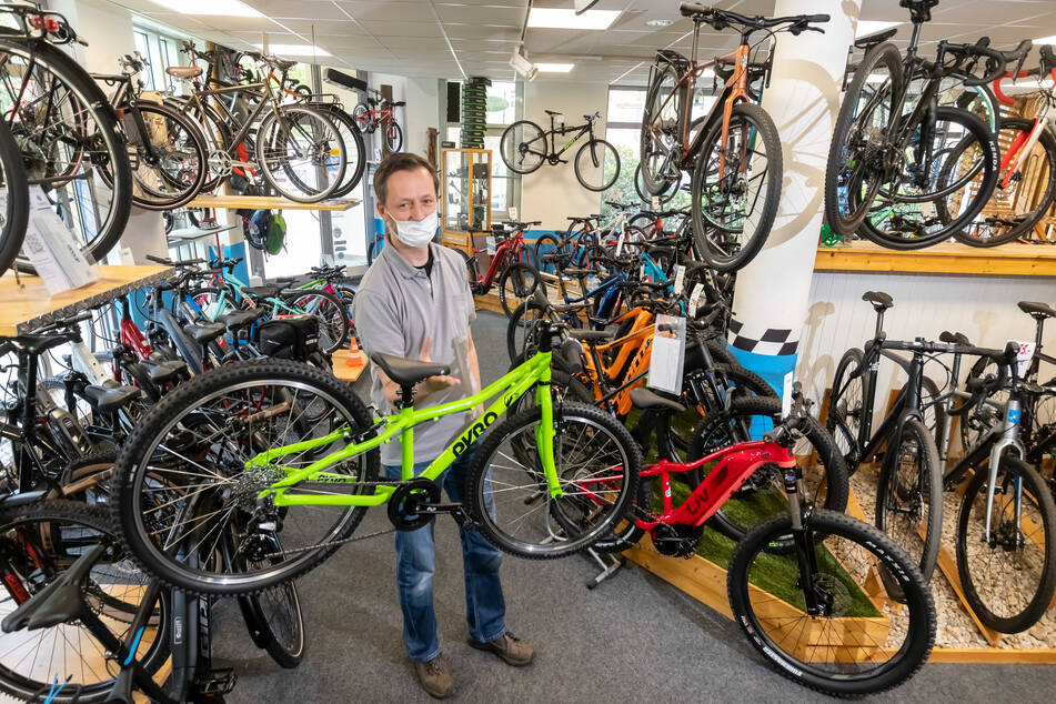 Insbesondere Kinderfahrräder werden derzeit im Balance Radsporthaus von Heiko Mette (43) ungewöhnlich gut verkauft.