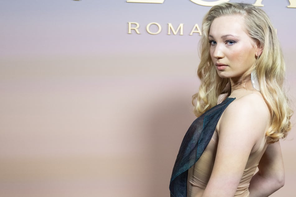 Gerade erst 18! Deutschlands jüngster Hollywood-Star macht Liebe publik