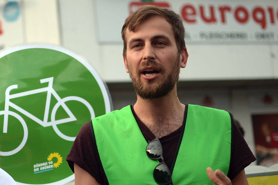 Grünen-Politiker Georg Kössler (36) kam ohne Kennzeichnung in einer Straßenumfrage des RBB zu Wort, was zu einer Löschung des Sendebeitrags geführt hat. (Archivfoto)