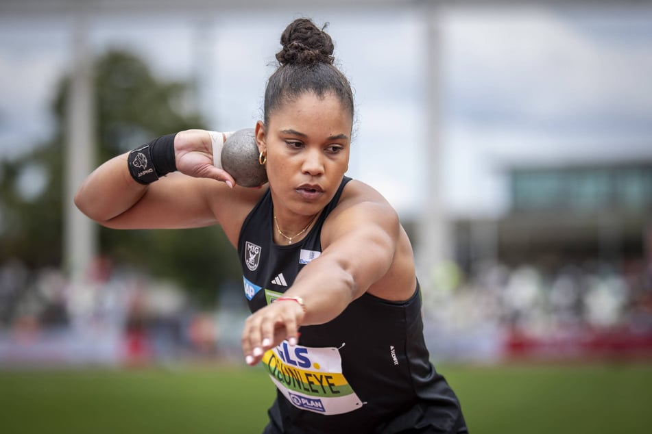 Yemisi Ogunleye siegte in Dresden im Kugelstoßen.