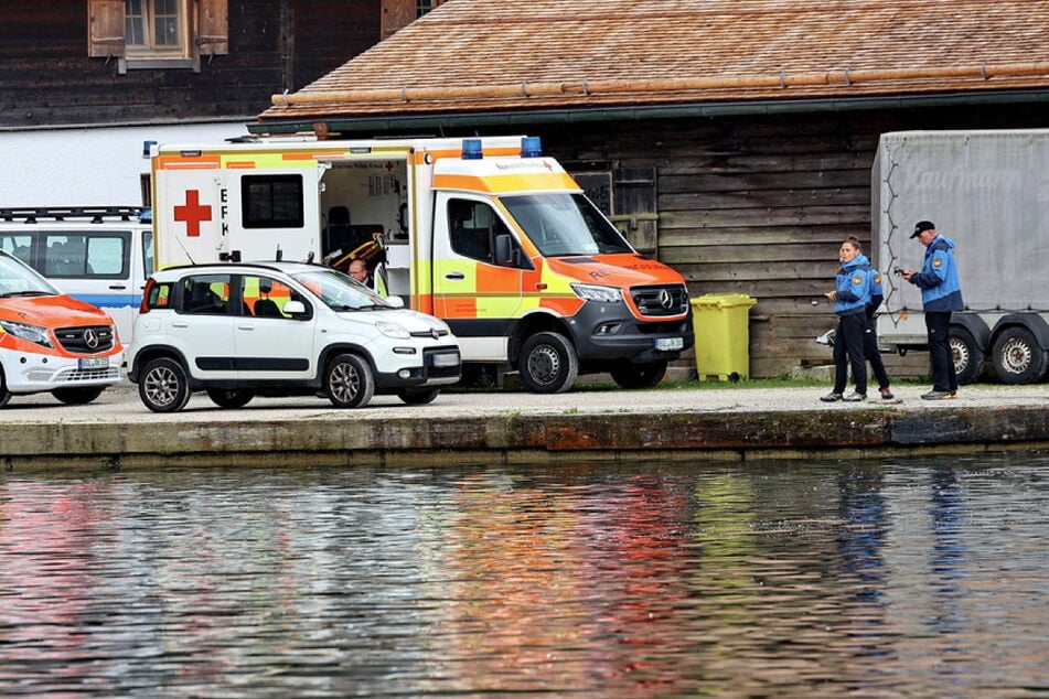 Zwei Frauen sind am selben Tag unabhängig voneinander durch Unfälle um den Königssee schwer verletzt worden.