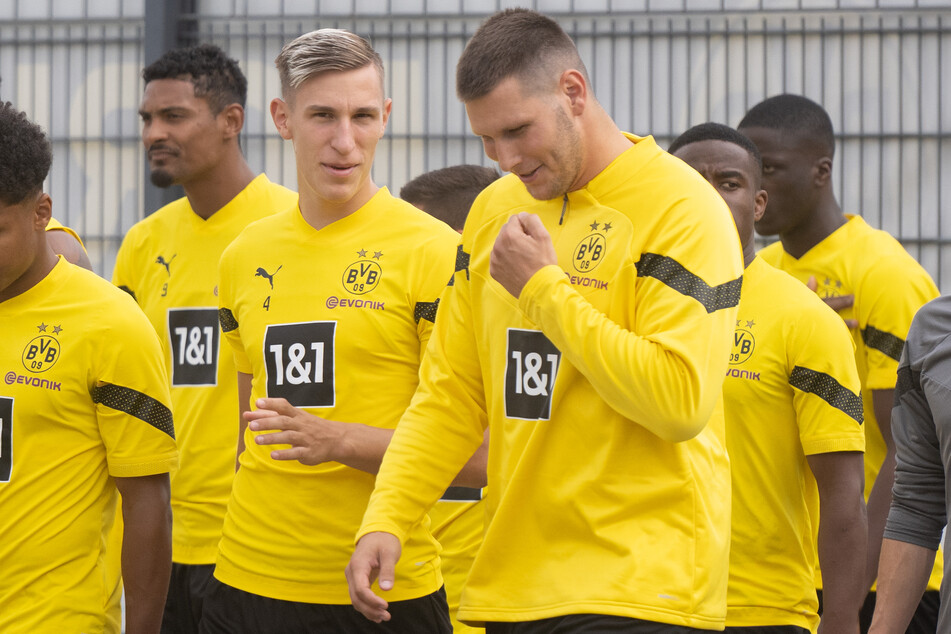 Nico Schlotterbeck (22, v.-l.) und Niklas Süle (26, v.-r.) sollen die Abwehr von Borussia Dortmund stabilisieren.