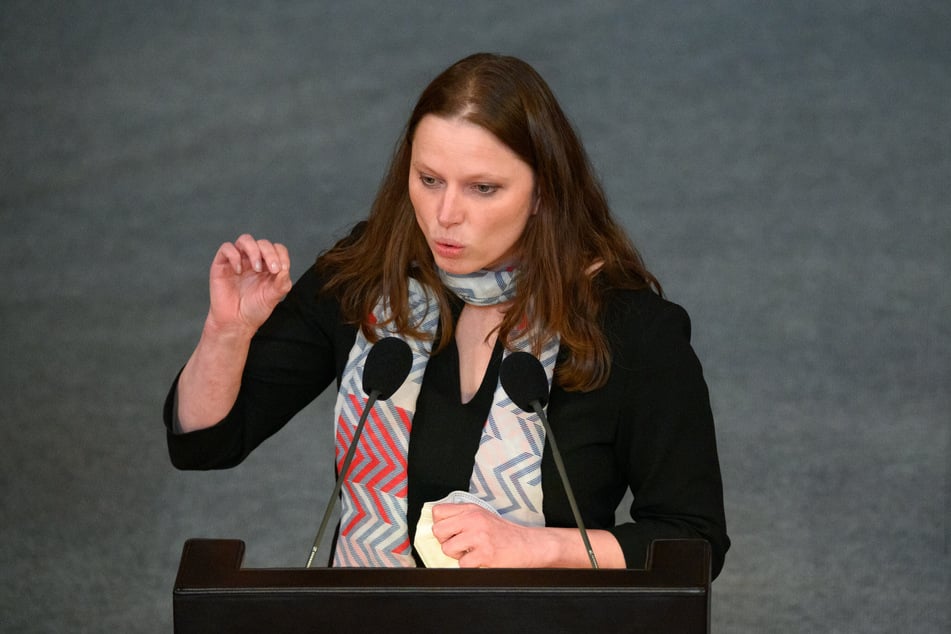 Eine von fünf Kabinettsmitgliedern die kein einziges Mal im Jahr 2022 dienstlich das Flugzeug genutzt haben: die damalige Sozialsenatorin Melanie Leonhard (45, SPD).