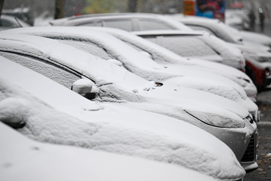 Der Winter hat Sachsen aktuell fest im Griff und auch für die kommenden Tage rechnen die Experten des Deutschen Wetterdienstes mit Schnee und Dauerfrost.
