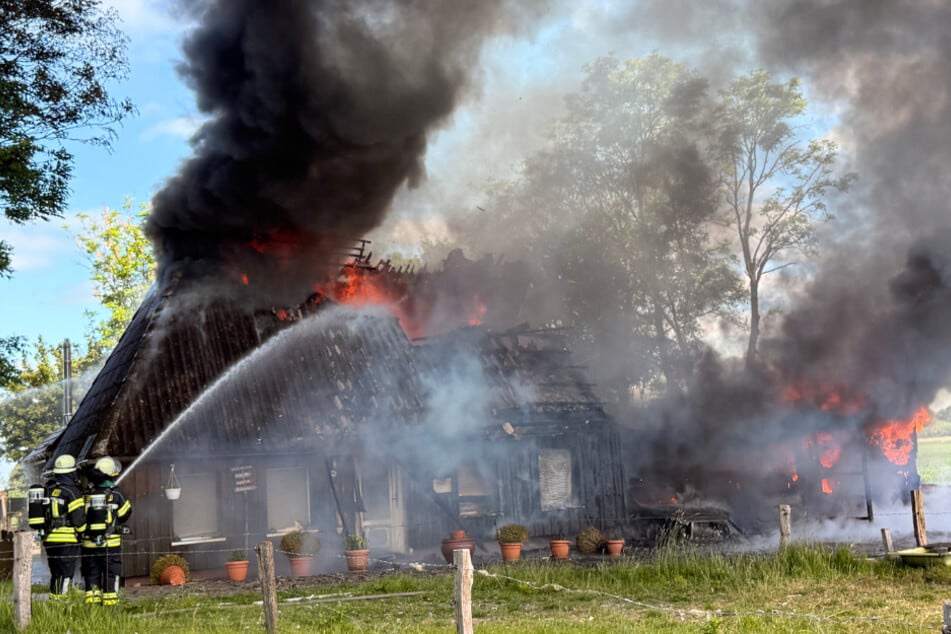 Das Einfamilienhaus in Wöhrden wurde durch die Flammen völlig zerstört.