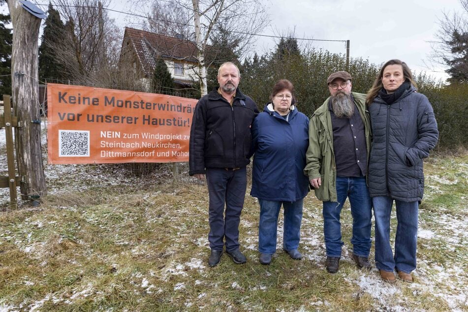 Tino (61, v.l.) und Runhild Blasche (62) sowie Dirk (51) und Cynthia Sternkopf (47).
