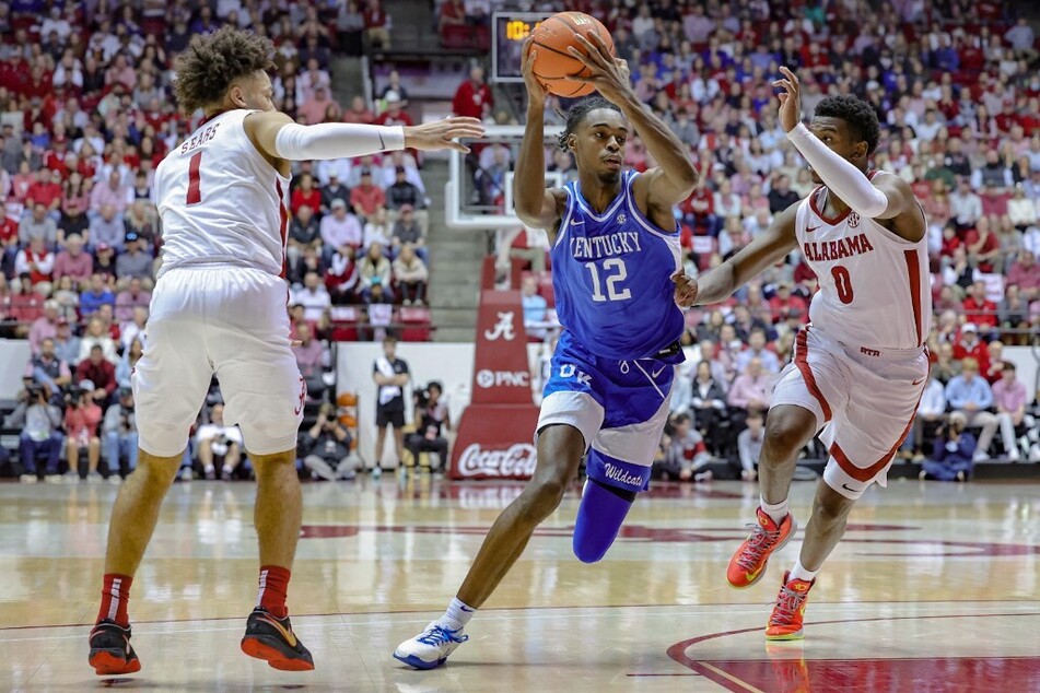 The Kentucky Wildcats started the season as a top-five program, but the team has crumbled out of the top rankings after falling to 9-4 in the season.