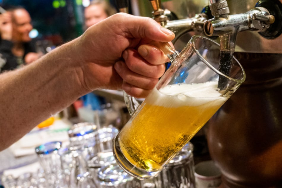 Bier-Konsum dramatisch eingebrochen: Brauereien schlagen Alarm