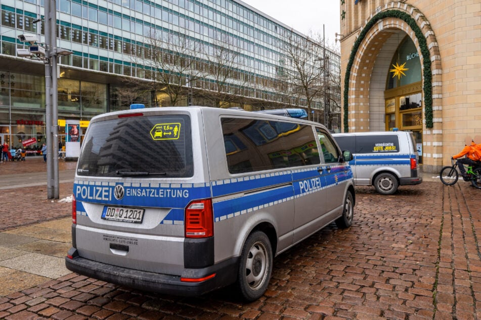 Chemnitz: Versuchte Messer-Attacke in Chemnitzer City: Mann wollte Sicherheitsdienst in Bauch stechen!