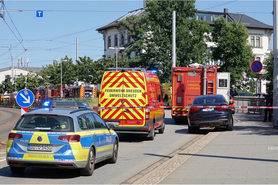 Die Bautzner Straße wurde stadtauswärts aufgrund des Brandes für rund eineinhalb Stunden gesperrt.