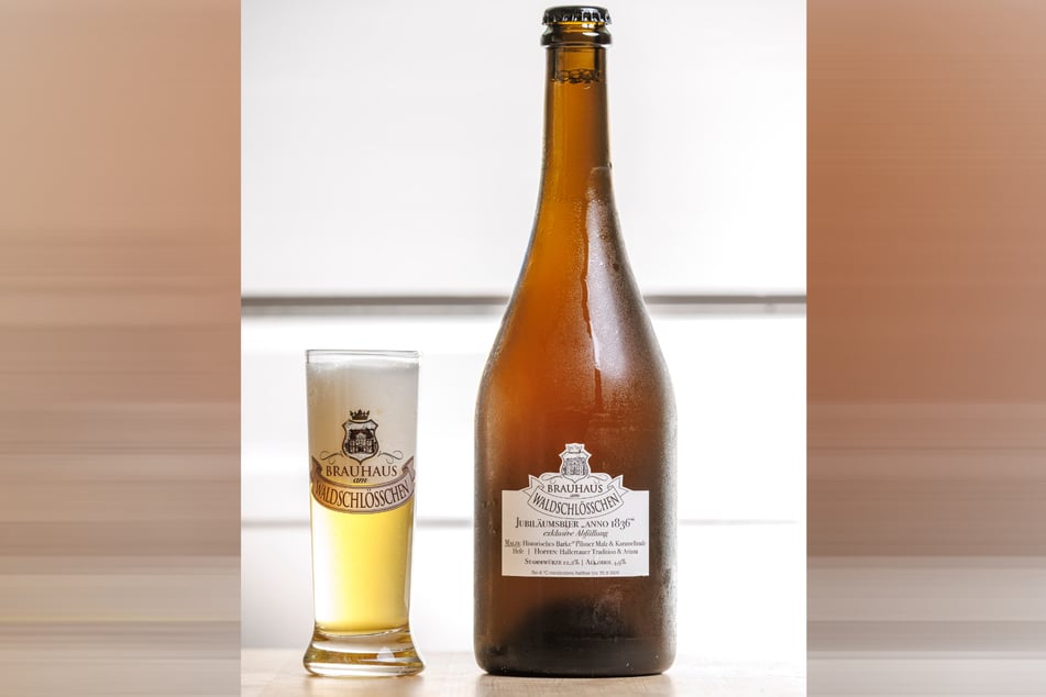 Beim Quiz gibt es Jubiläumsbier in 0,75-Liter-"Schampusflaschen" zu gewinnen. Sie sind auf zehn Stück limitiert und werden nicht verkauft.